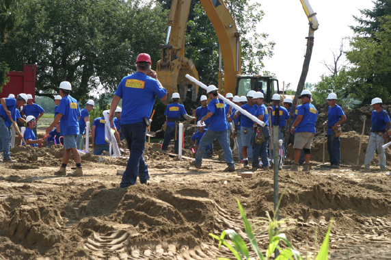 Pamar crews on a job site